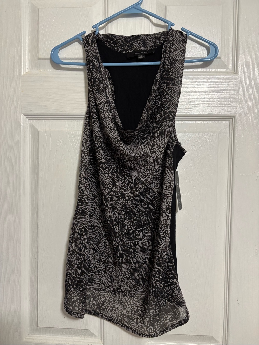 Larry Levine Black & Gray Snake-Print Blouse Sz M New With Tags